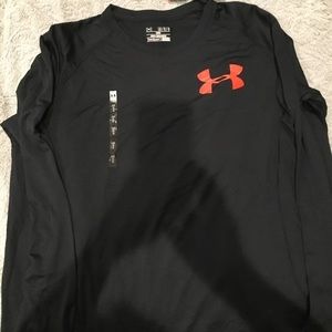 Men’s under armour long sleeve shirt
